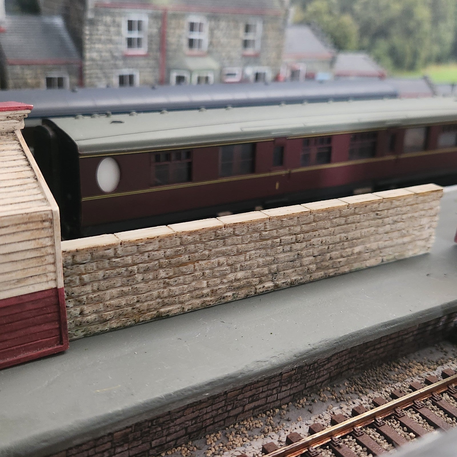 Stone Walling, 3 sizes, 2 colours OO Gauge 1/76 Scale