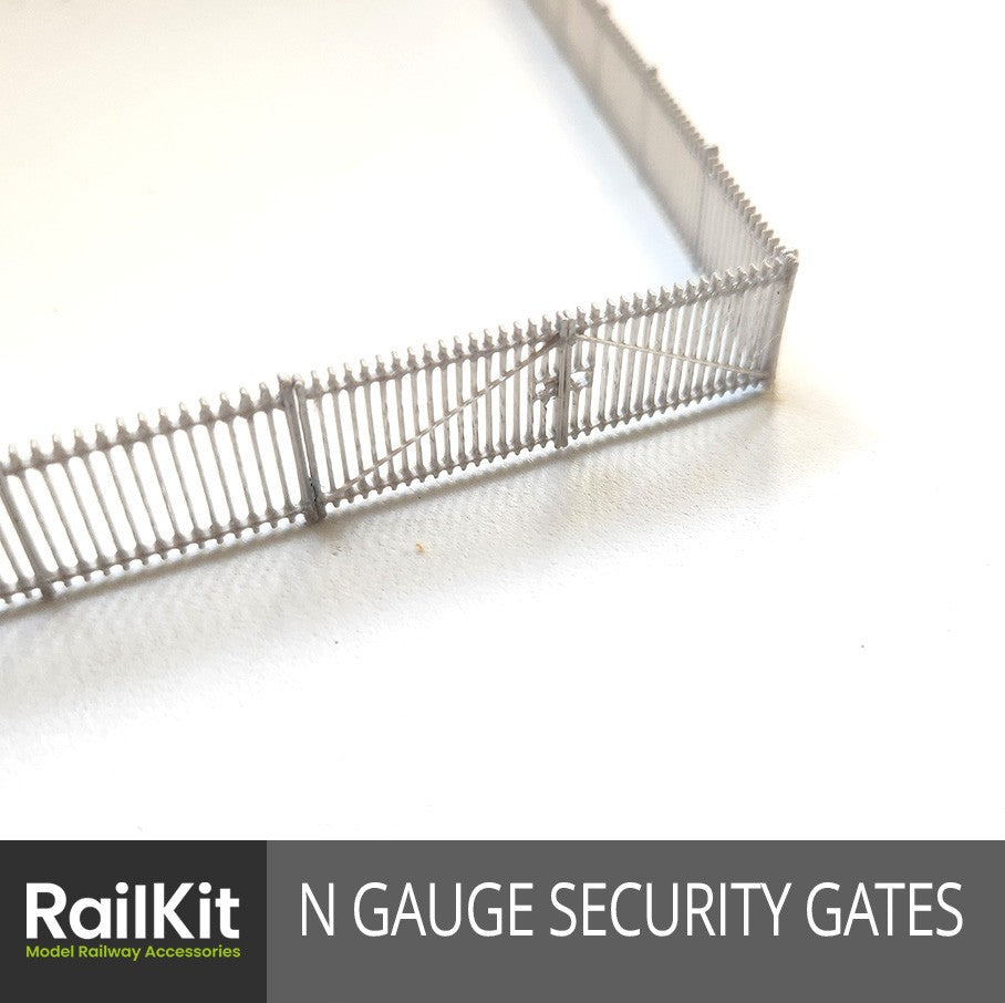 N Gauge Security Gates Accessory Pack Steel Silver & Green Fence Fencing Railing