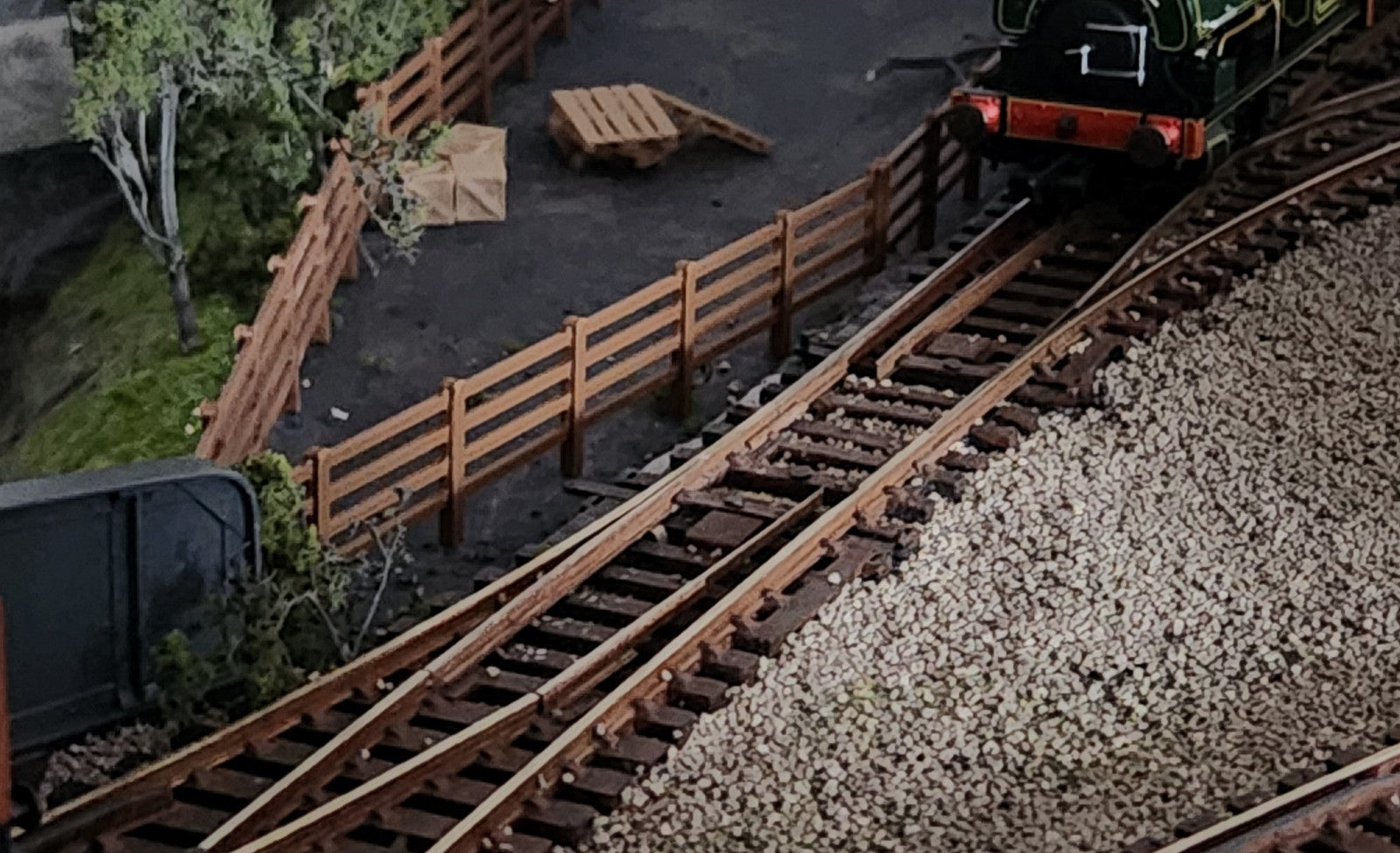 Railkit Wood Fencing 13 pack, Fences for OO Gauge 1/76 Model Railways