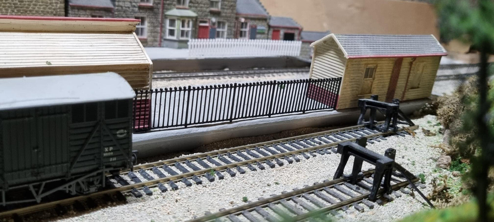Wrought Iron Fencing x10 OO gauge 1/76