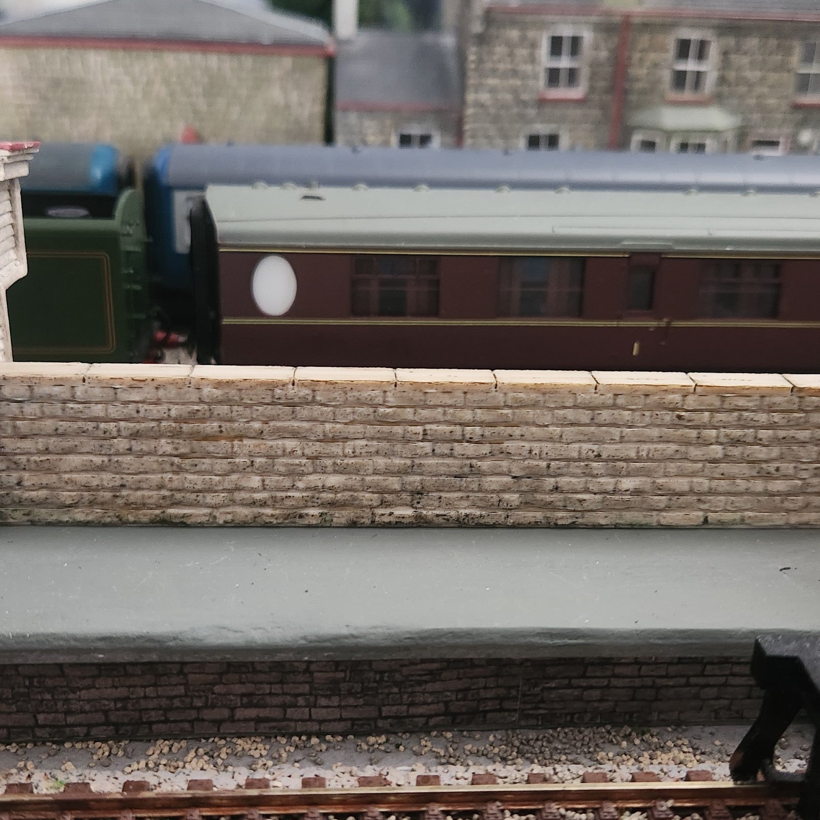 Stone Walling, 3 sizes, 2 colours OO Gauge 1/76 Scale